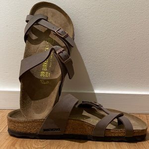 Women’s Mayari Birkenstock’s size 39